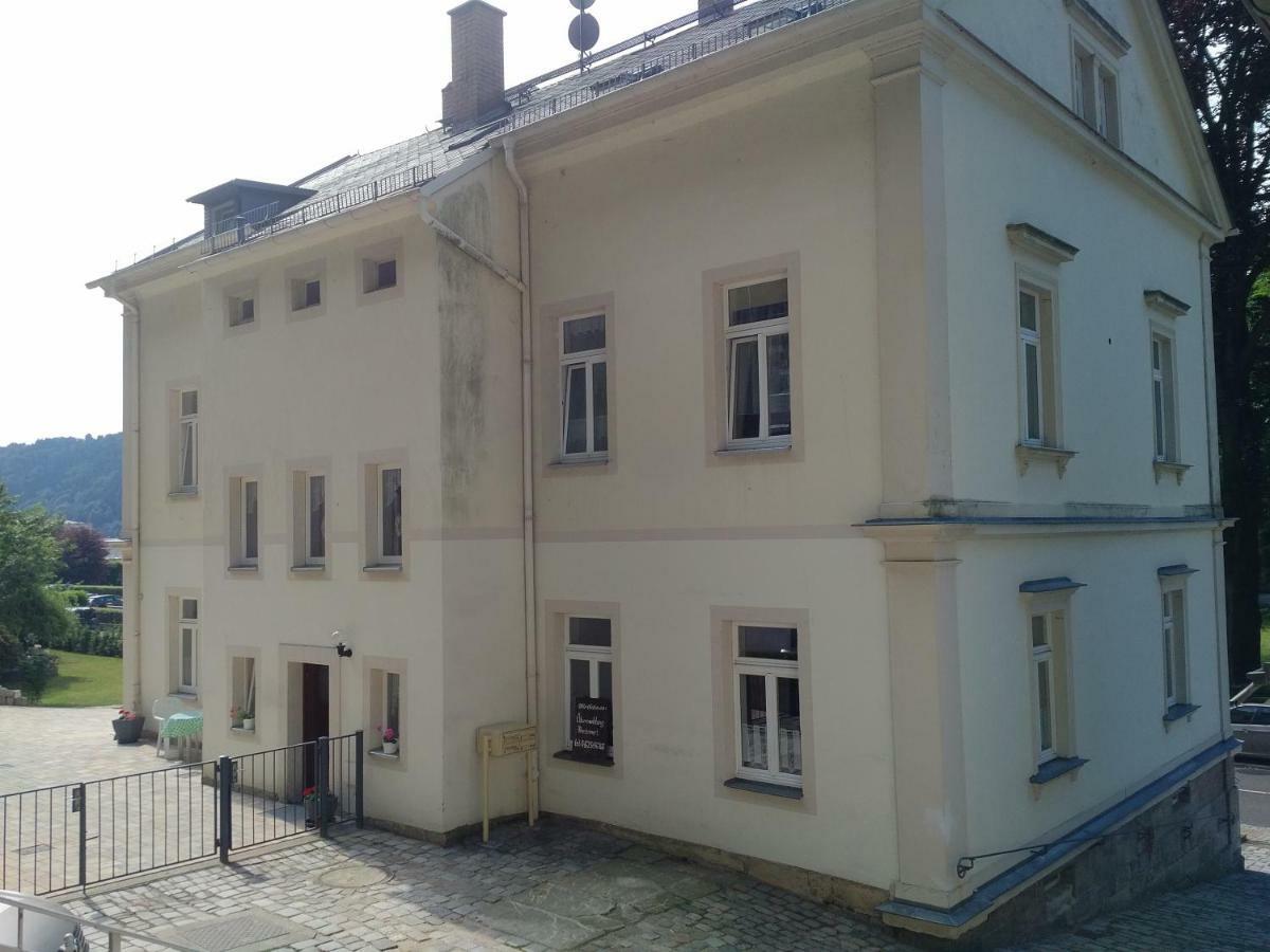 Fewo am Personenaufzug Bad Schandau Zimmer foto